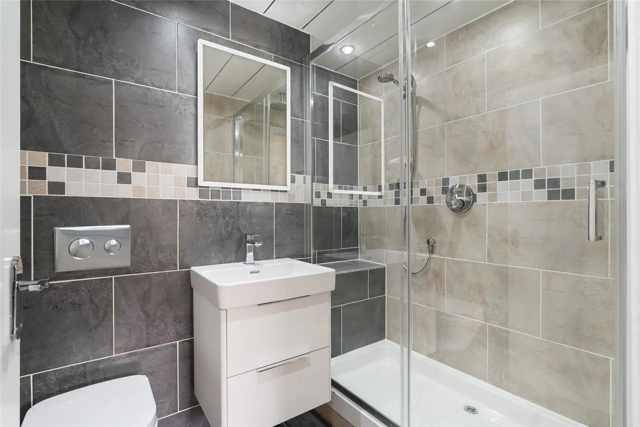 Harviestoun Grove, Tillicoultry, FK13, photo 17