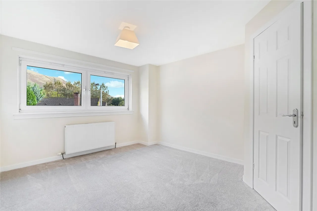 Harviestoun Grove, Tillicoultry, FK13, photo 8