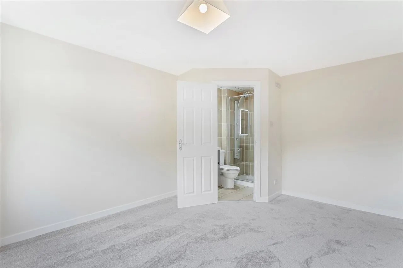 Harviestoun Grove, Tillicoultry, FK13, photo 12