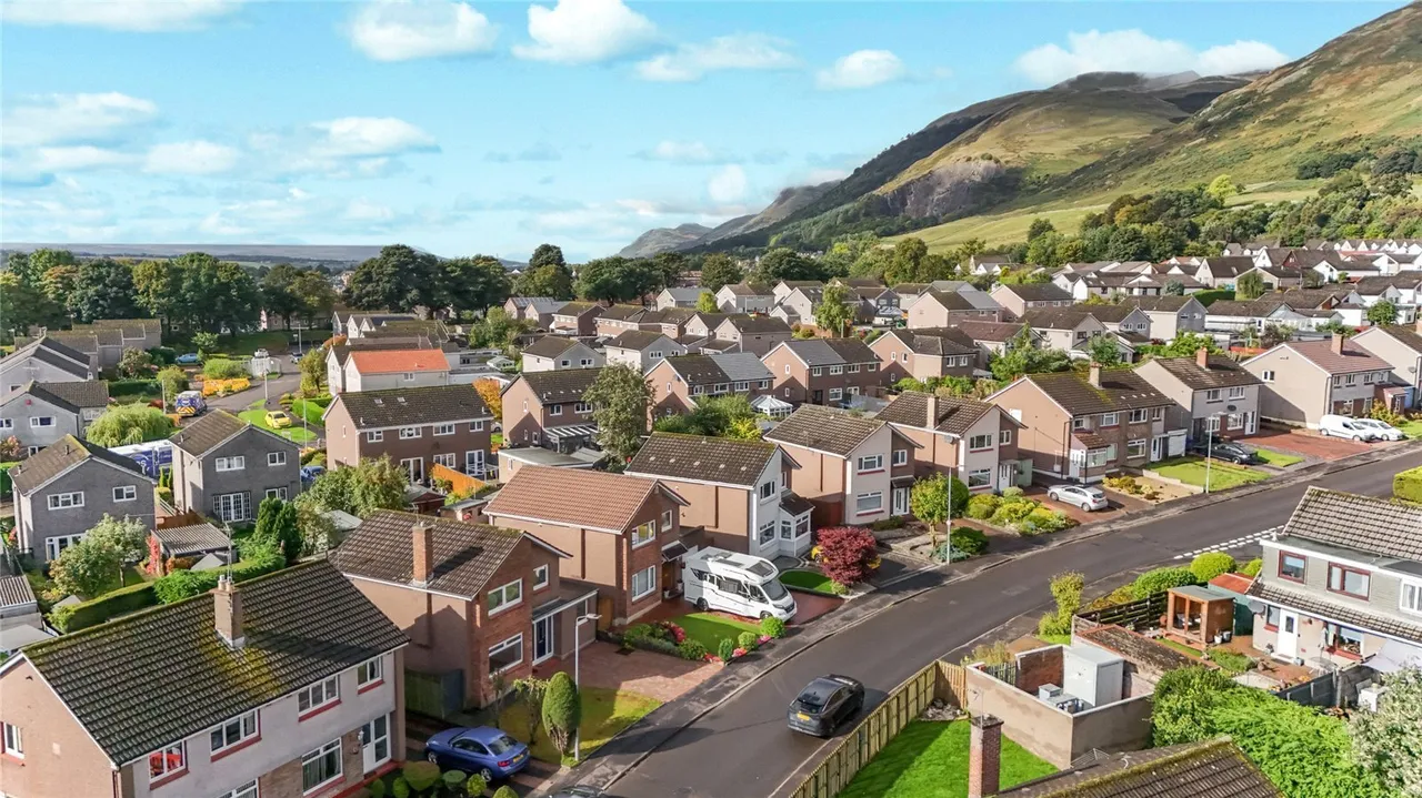 Harviestoun Grove, Tillicoultry, FK13, photo 24