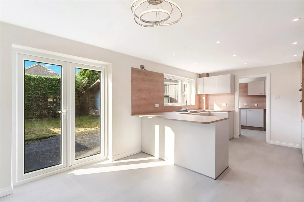 Harviestoun Grove, Tillicoultry, FK13, photo 3
