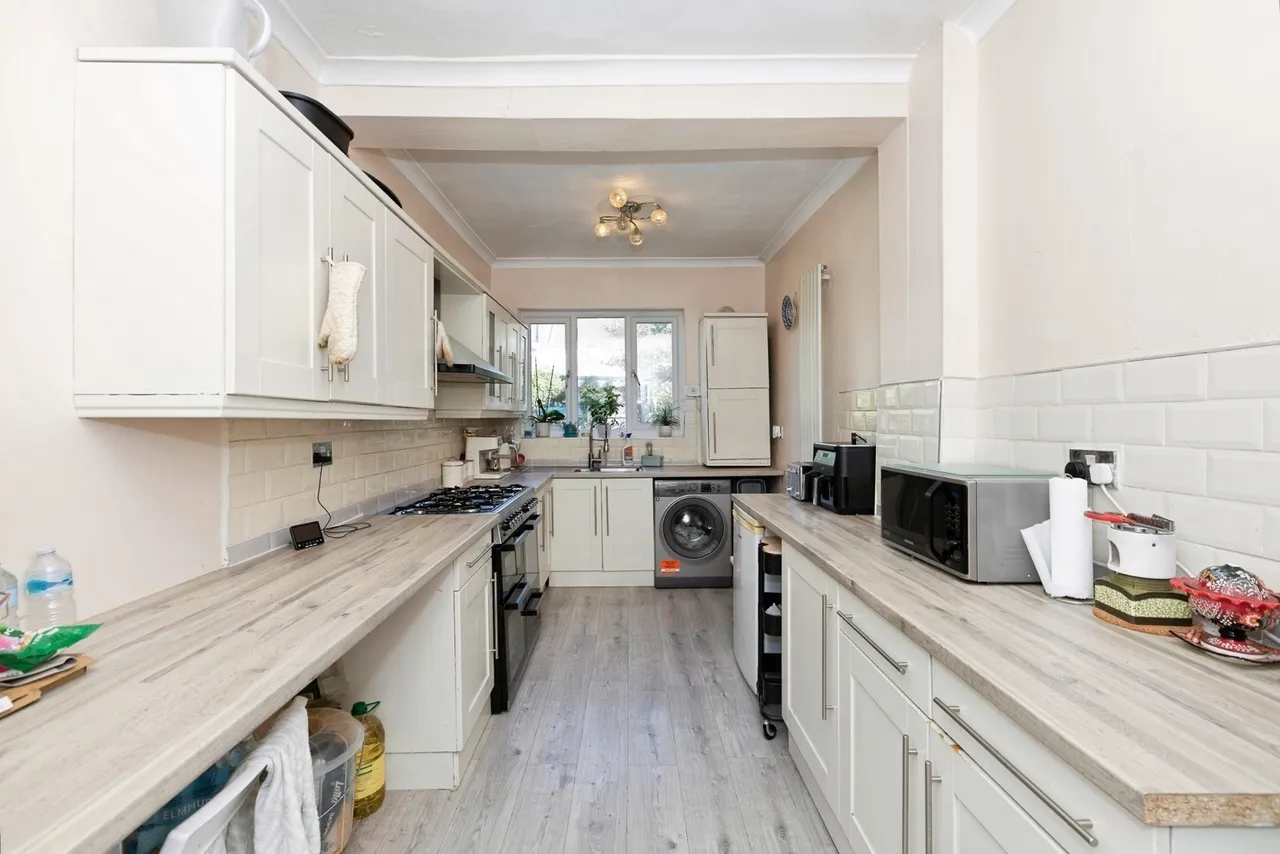 Hastings Avenue, Ilford, IG6, photo 8