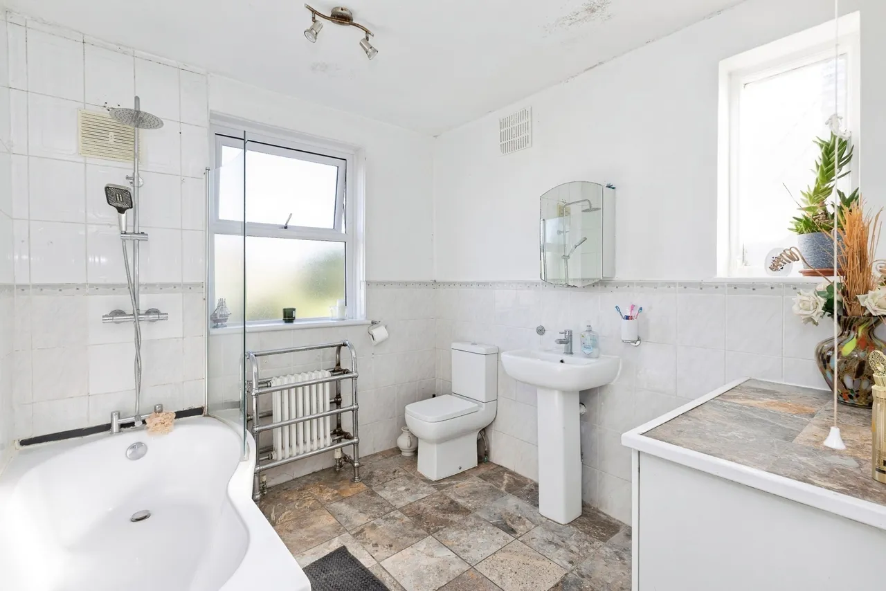 Hastings Avenue, Ilford, IG6, photo 18