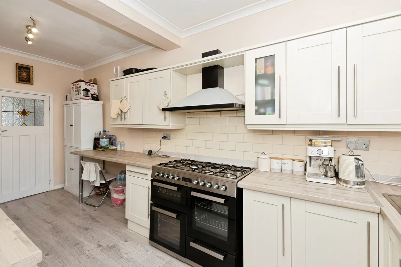 Hastings Avenue, Ilford, IG6, photo 10