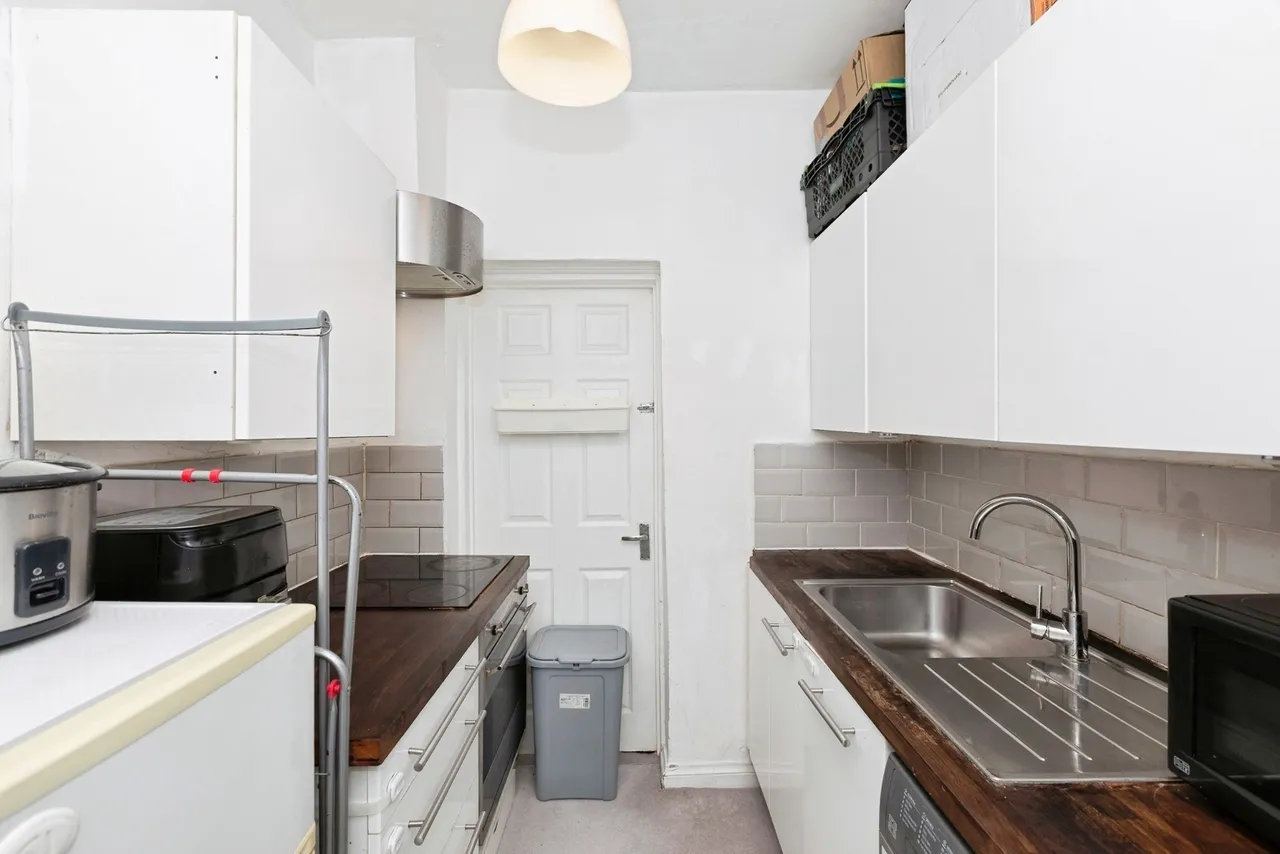 Hastings Avenue, Ilford, IG6, photo 9