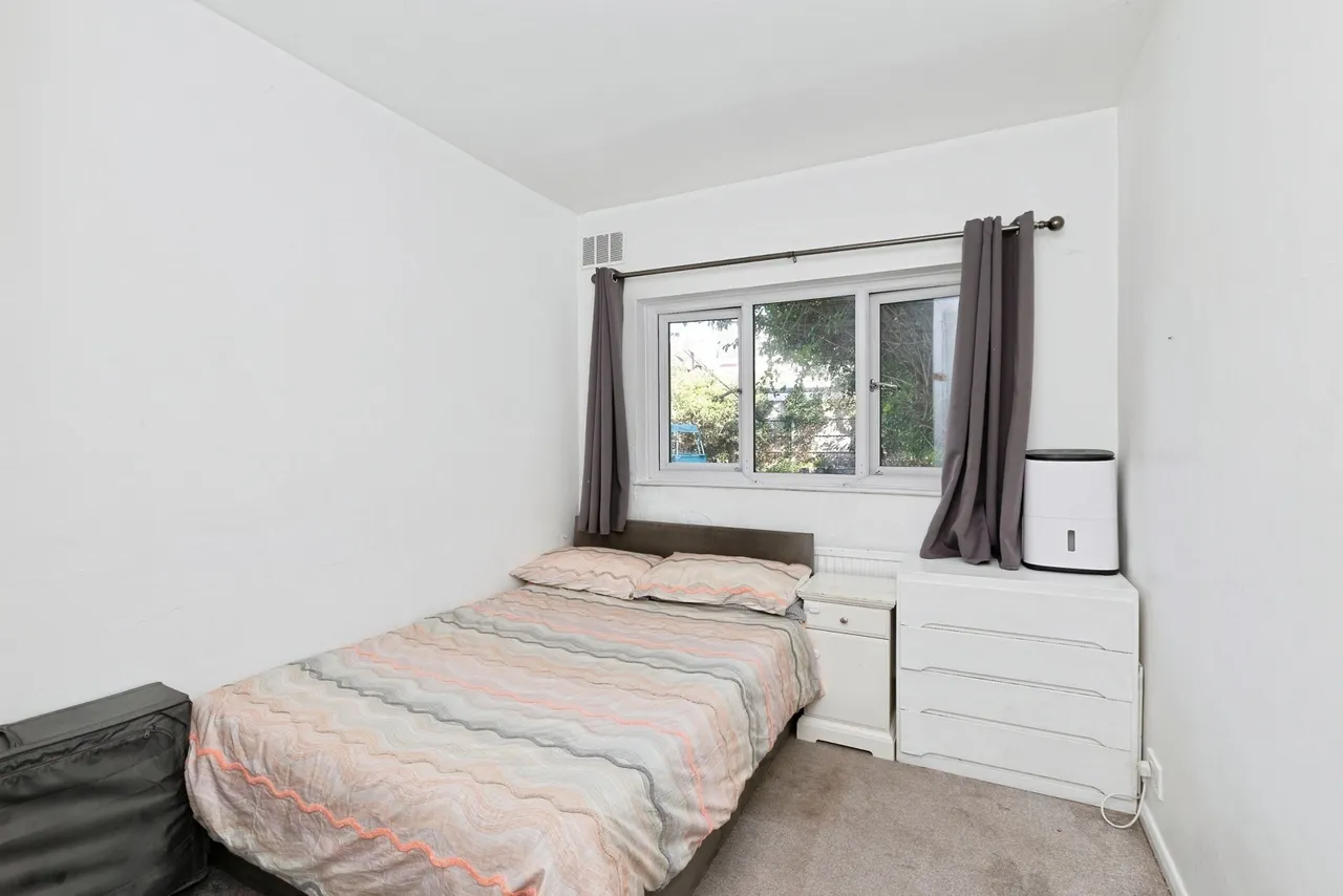 Hastings Avenue, Ilford, IG6, photo 15