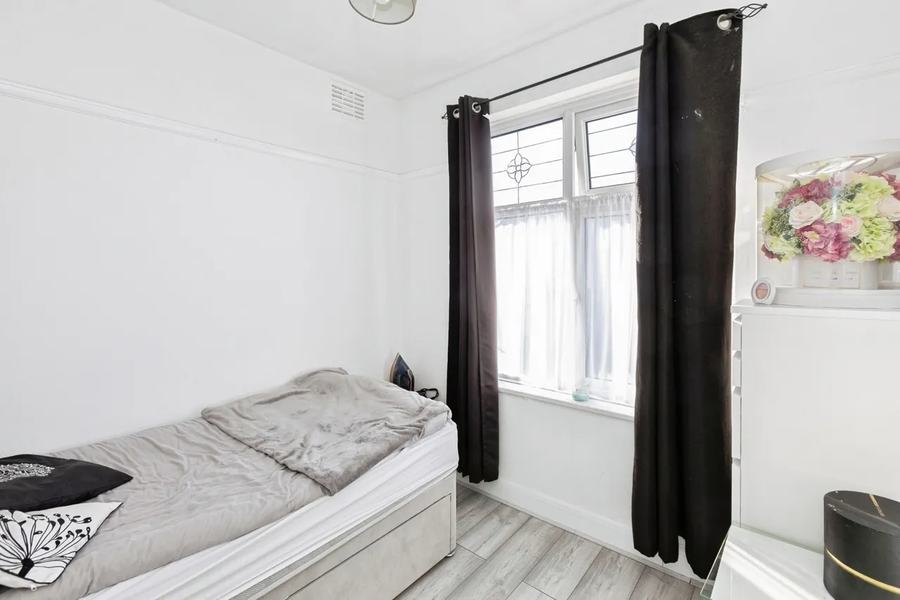 Hastings Avenue, Ilford, IG6, photo 17