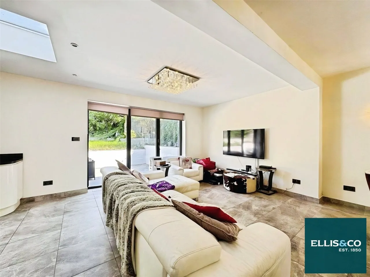 Colindeep Gardens, Hendon, NW4, photo 10