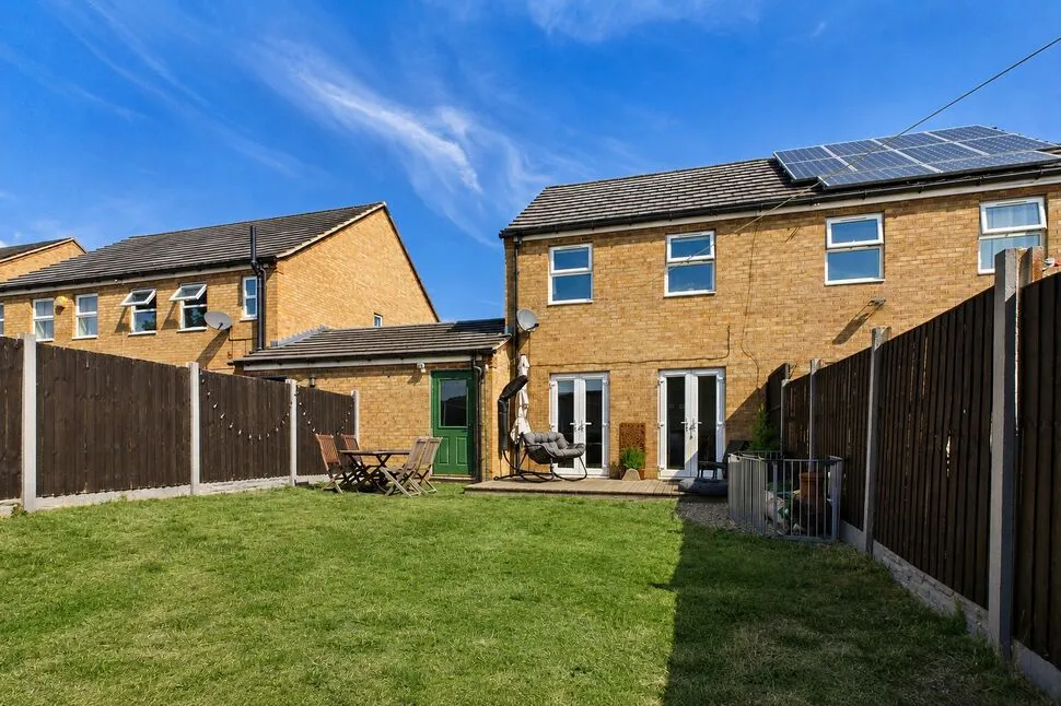 Mallard Close, Heckmondwike, WF16, photo 4