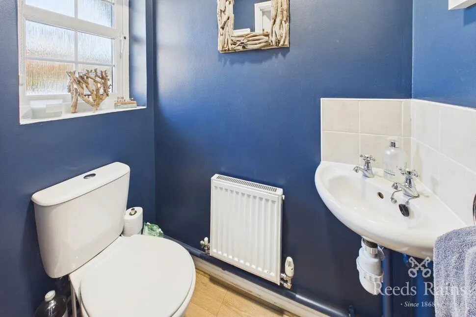 Mallard Close, Heckmondwike, WF16, photo 17