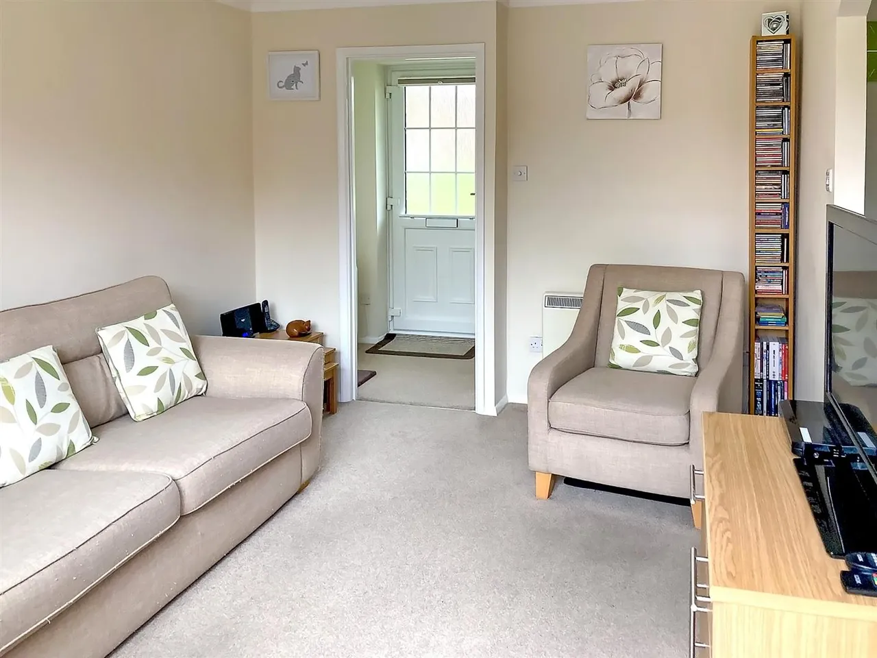 Harlech Close, Worthing, photo 3