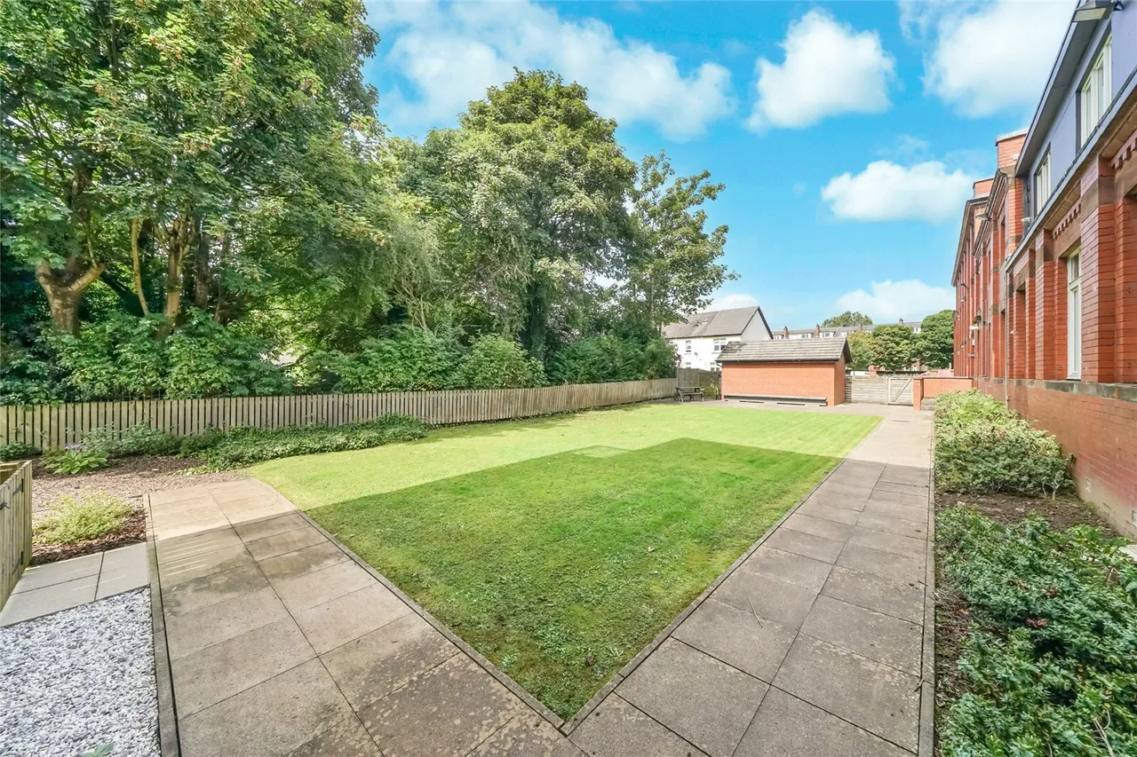 Munro Place, Anniesland, G13, photo 16
