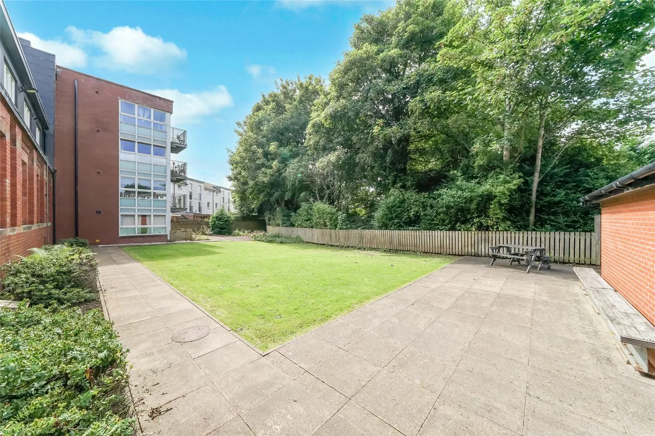 Munro Place, Anniesland, G13, photo 15