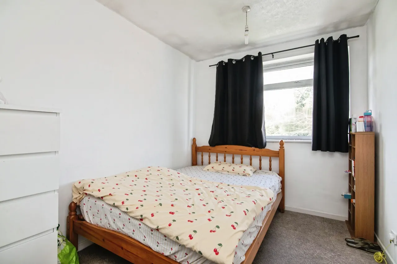 Francis Ward Close, West Bromwich, B71, photo 11
