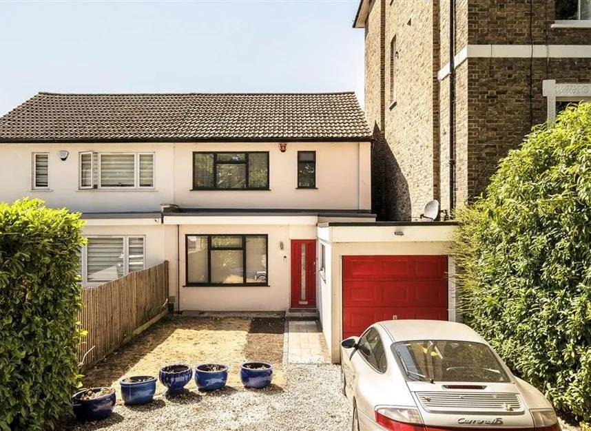 3 bed house for sale — Kidbrooke Park Road, Blackheath, SE3