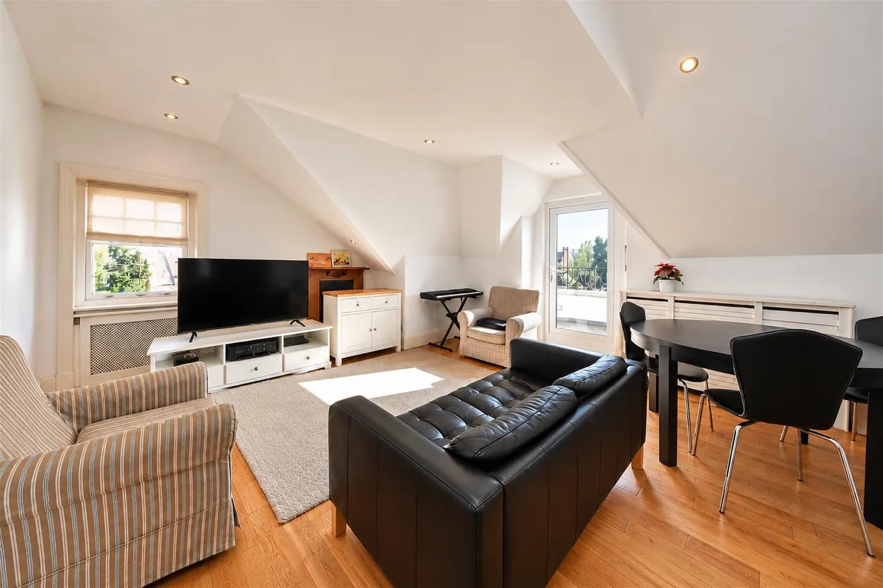 Belsize Lane, London, NW3, photo 3