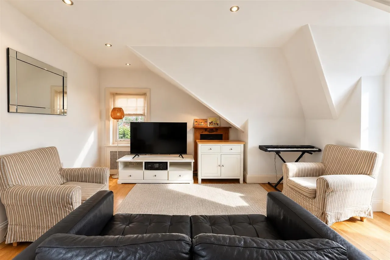 Belsize Lane, London, NW3, photo 13