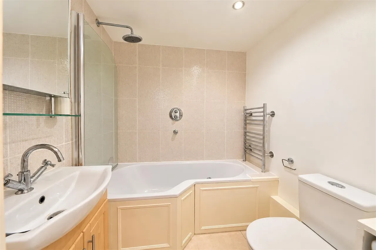 Belsize Lane, London, NW3, photo 8