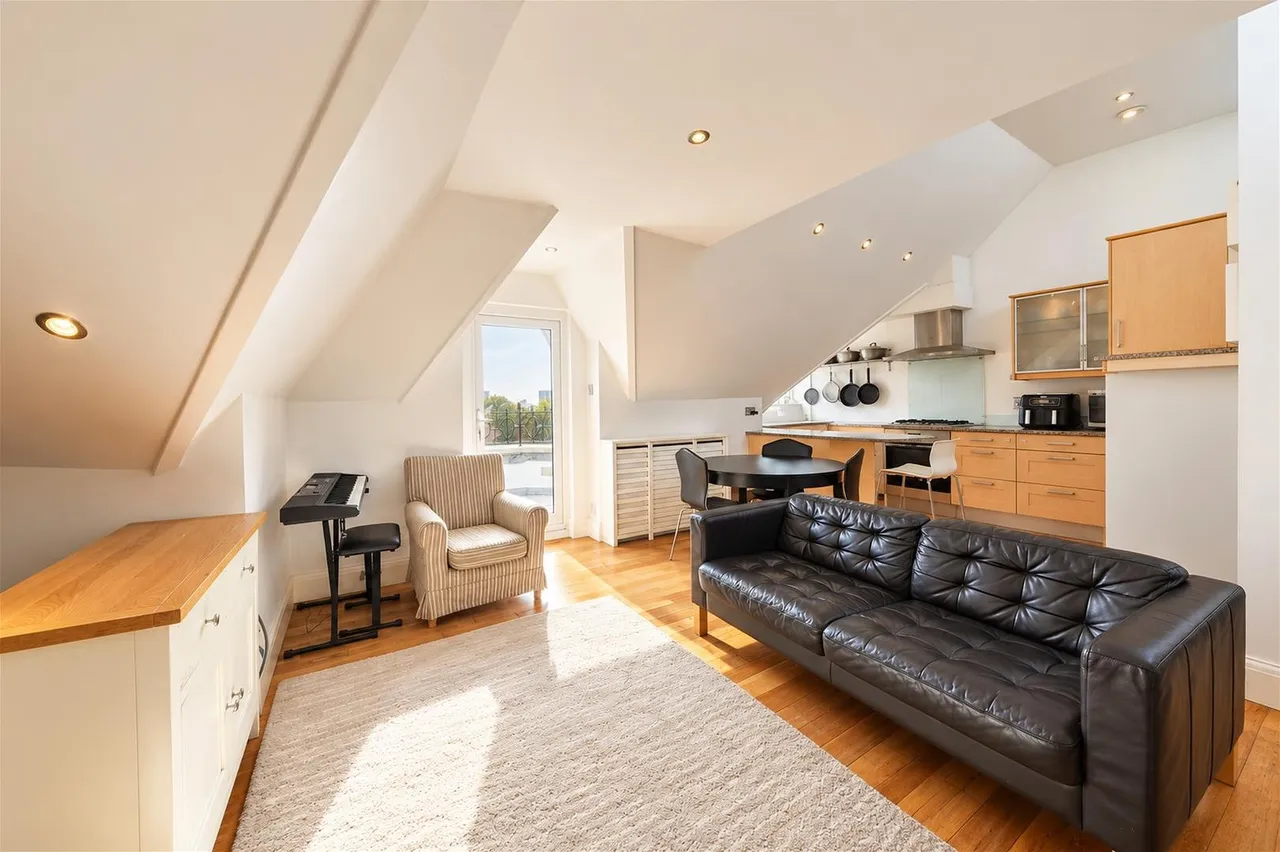 Belsize Lane, London, NW3, photo 10