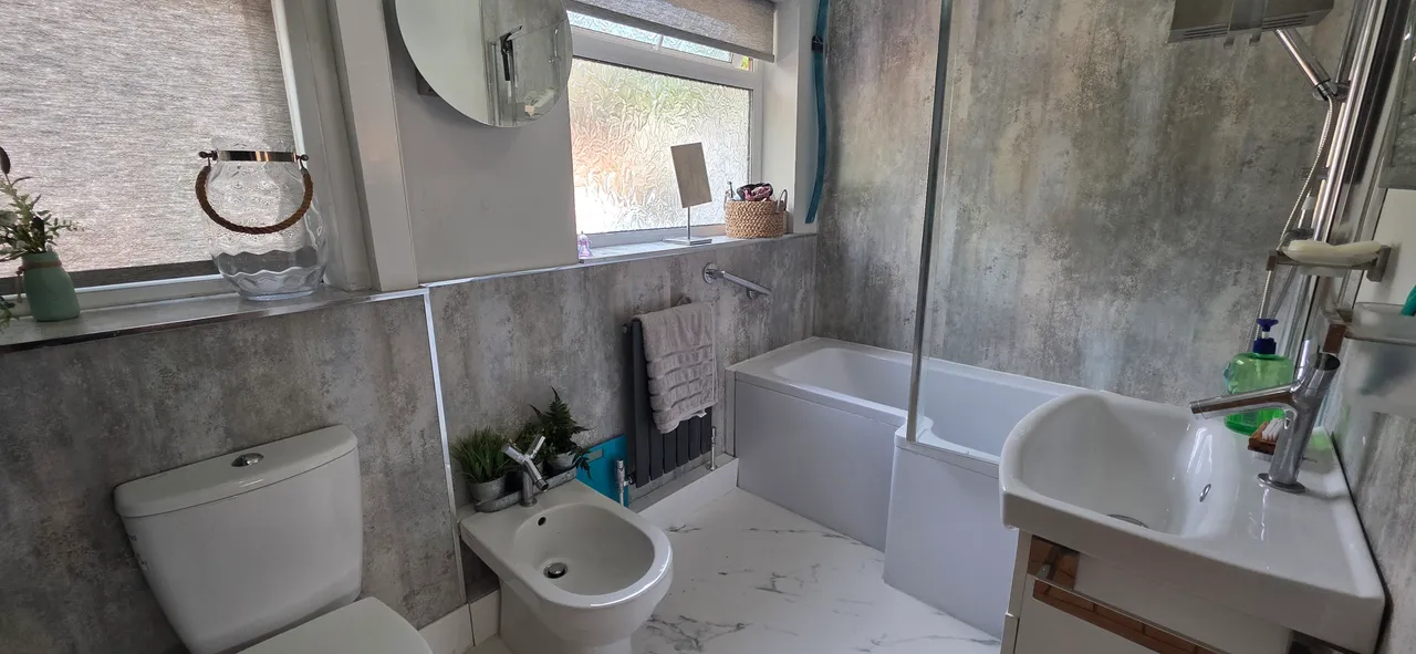 Compstall Road, Romiley, SK6, photo 8