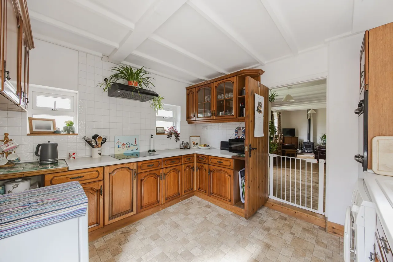 Beautifully Renovated Period Home in, photo 16