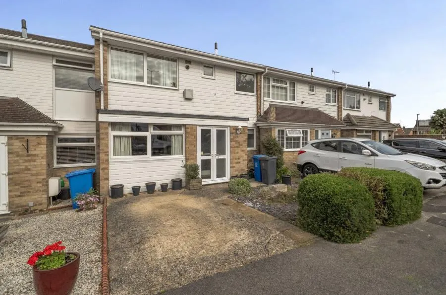 Burnham Close, Windsor, SL4, photo 18