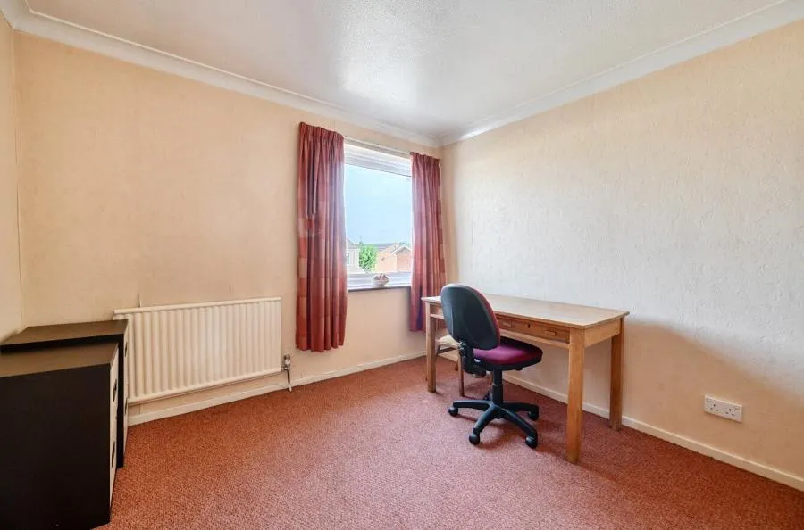 Burnham Close, Windsor, SL4, photo 8