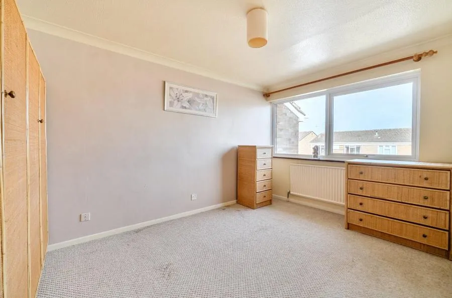 Burnham Close, Windsor, SL4, photo 6