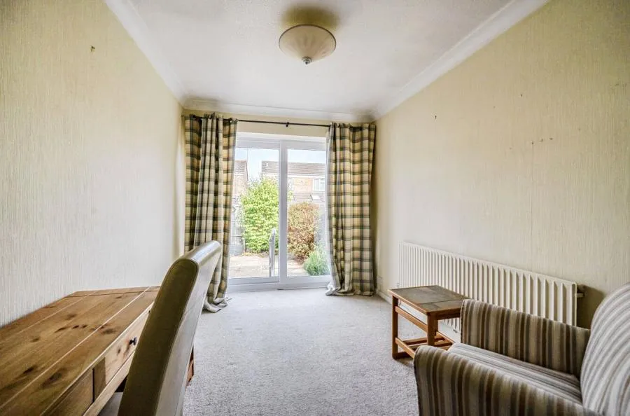 Burnham Close, Windsor, SL4, photo 4