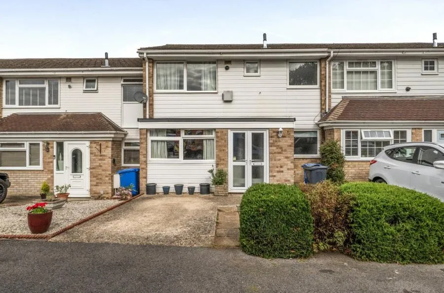 3 bed house for sale, Burnham Close, Windsor, SL4
