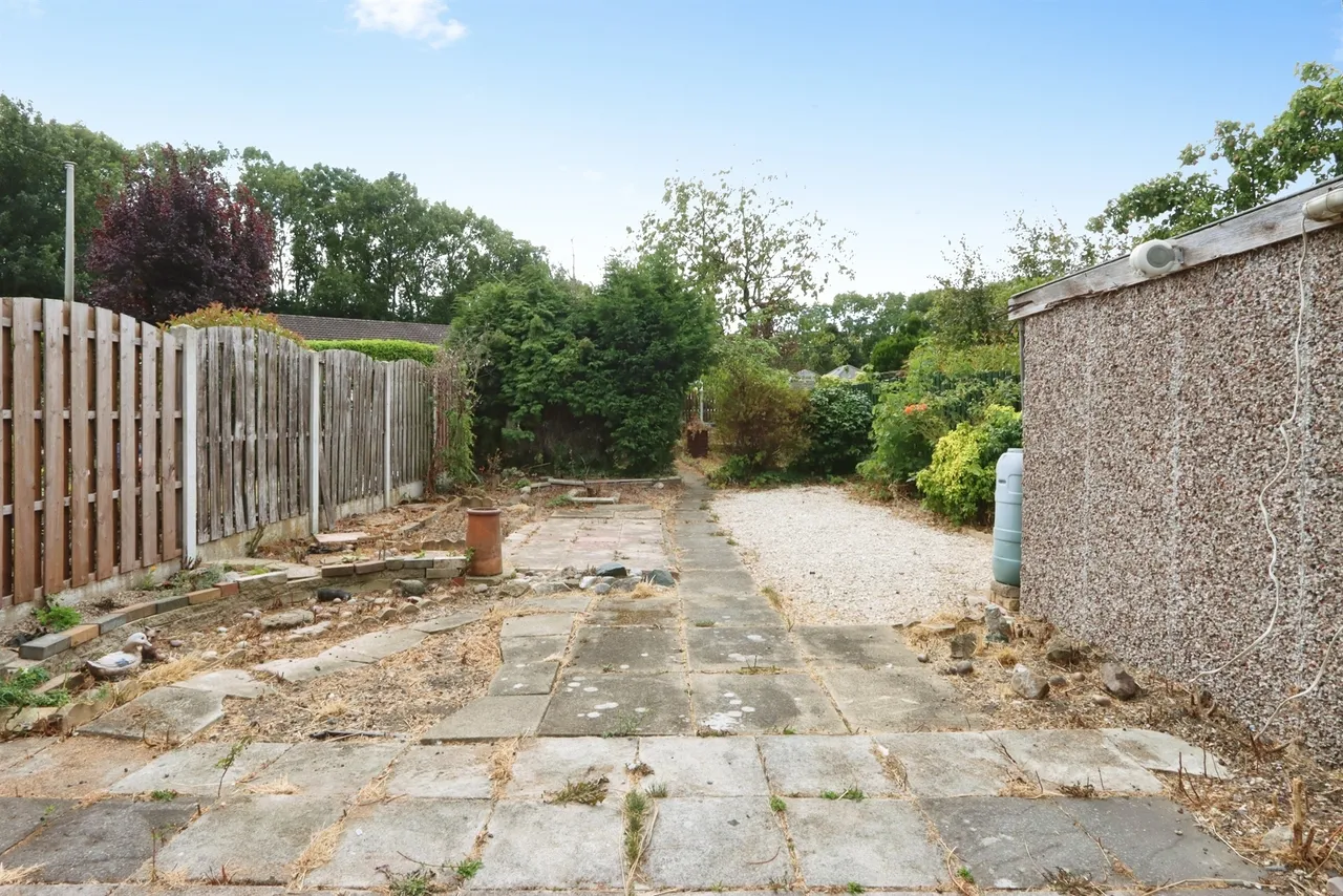 Kynance Crescent, Brinsworth, Rotherham, photo 12