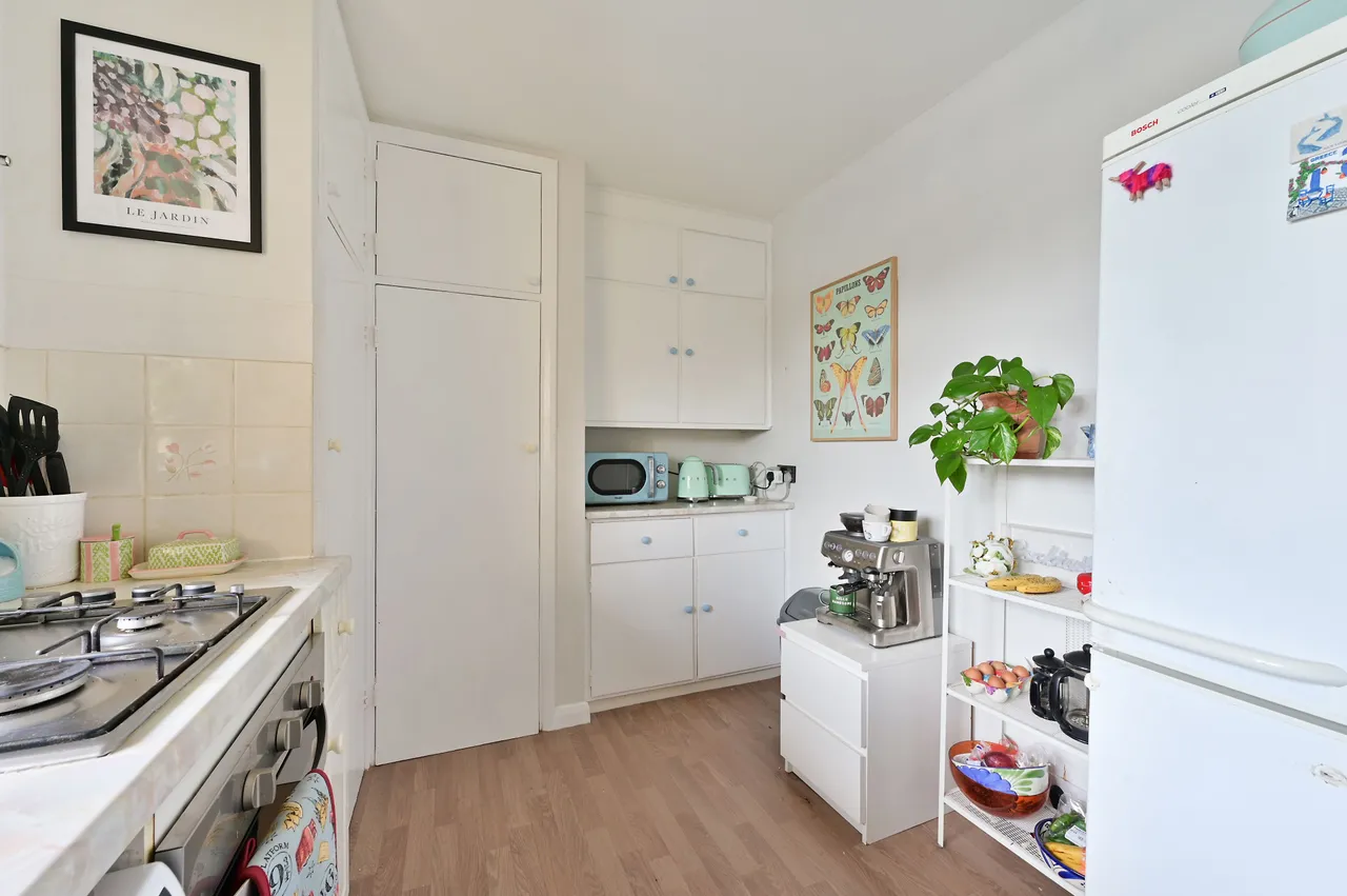 Flat 5, 16 Princes Road, London, photo 6