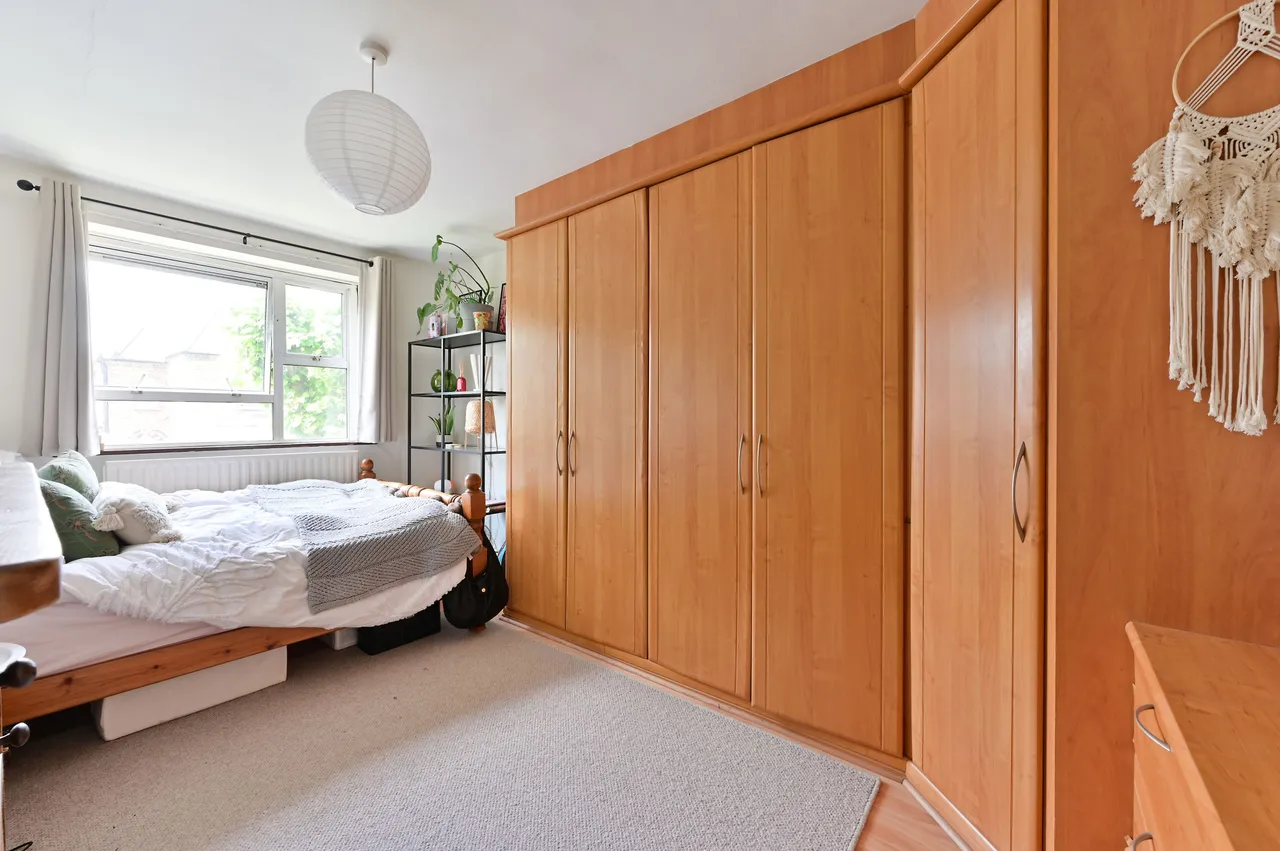 Flat 5, 16 Princes Road, London, photo 4