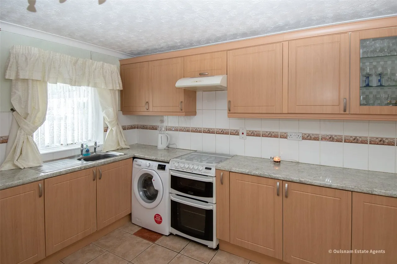 Lingen Close Winyates West, Redditch, Worcestershire, B98 0LG, photo 11