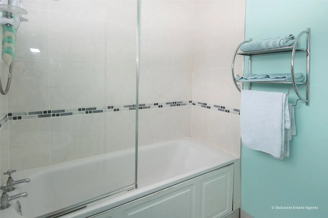 Lingen Close Winyates West, Redditch, Worcestershire, B98 0LG, photo 25
