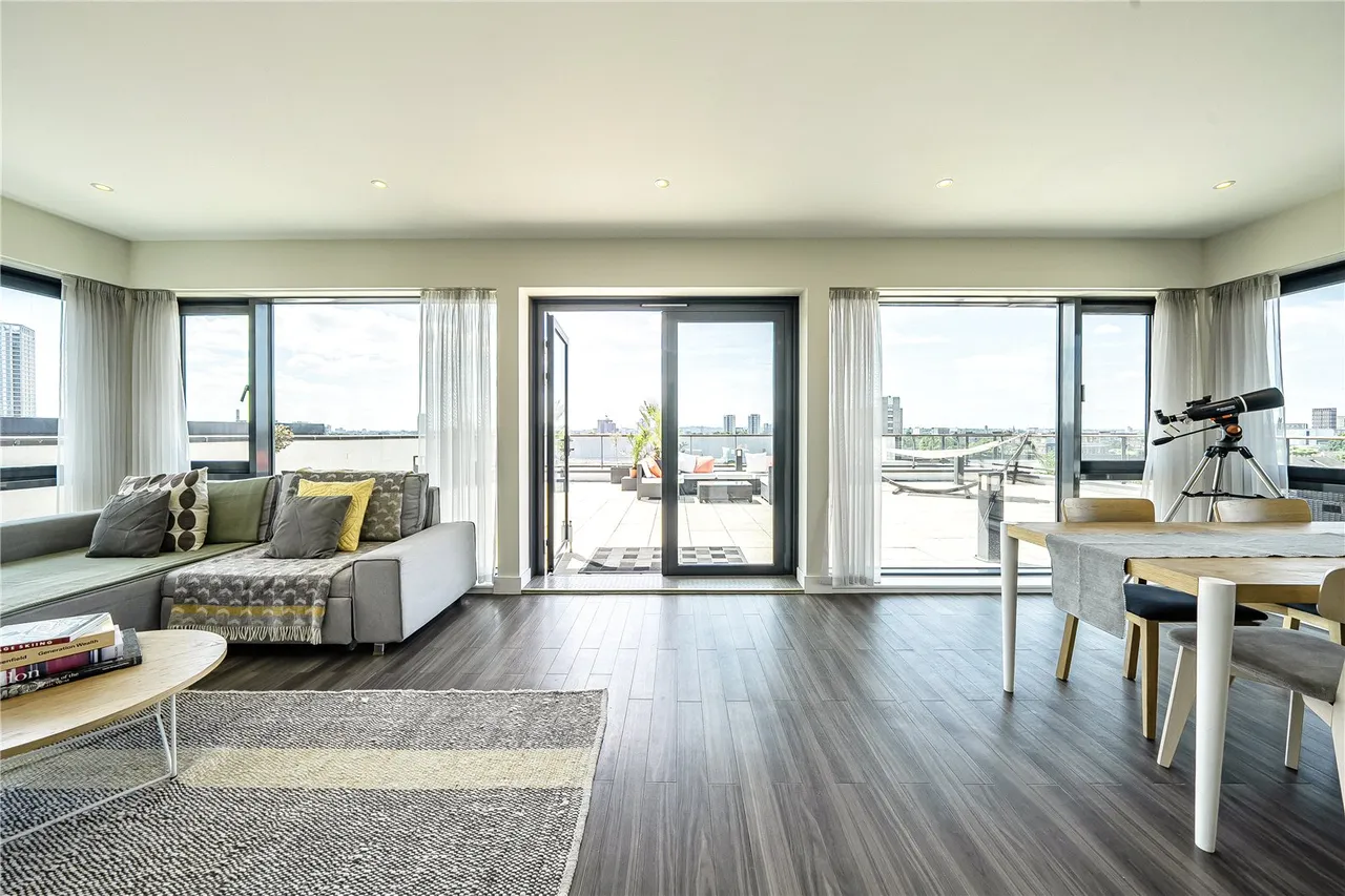 Spa Road, London, SE16, photo 2