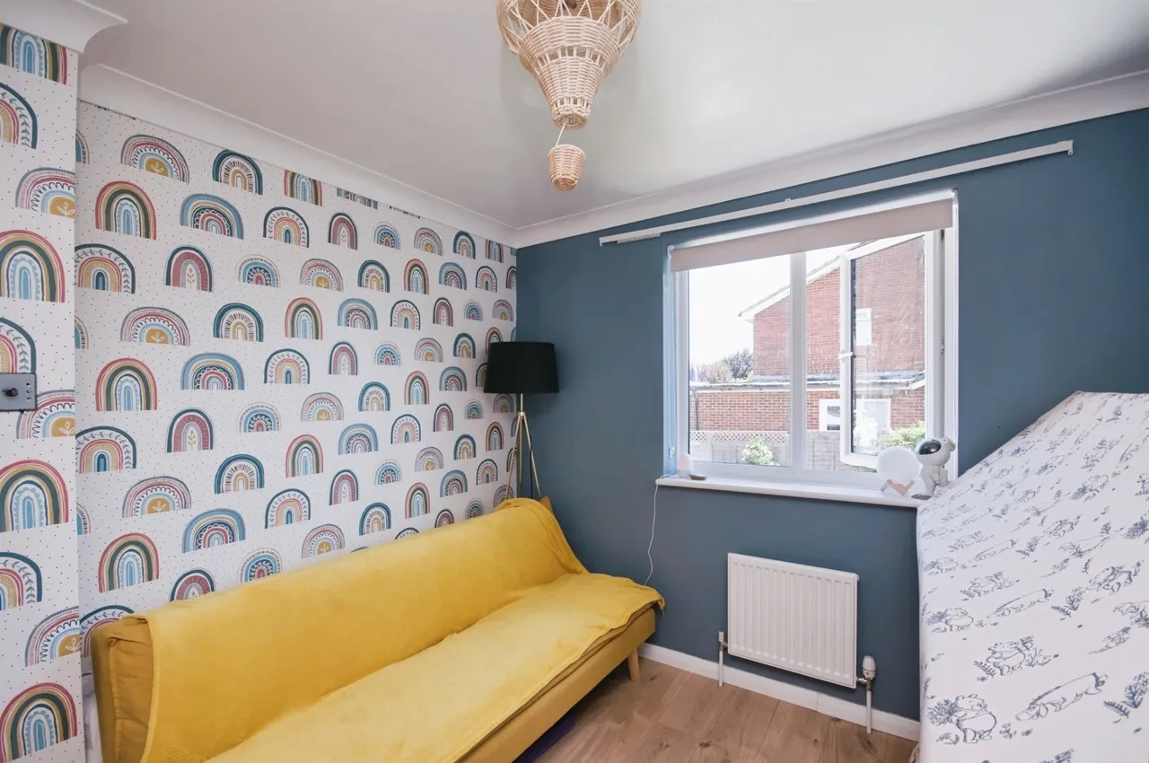 Rydal Way, Eastbourne, photo 11