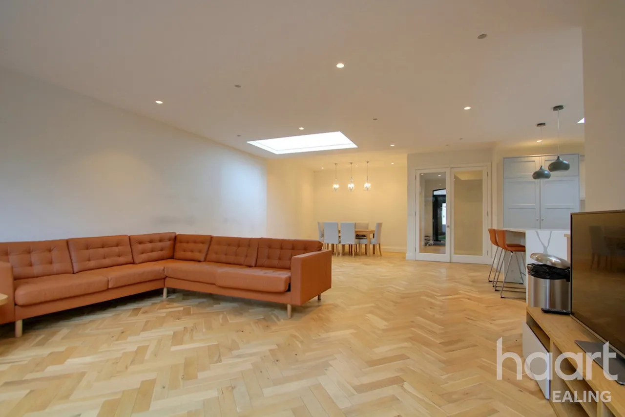 Huxley Gardens, London, NW10, photo 6