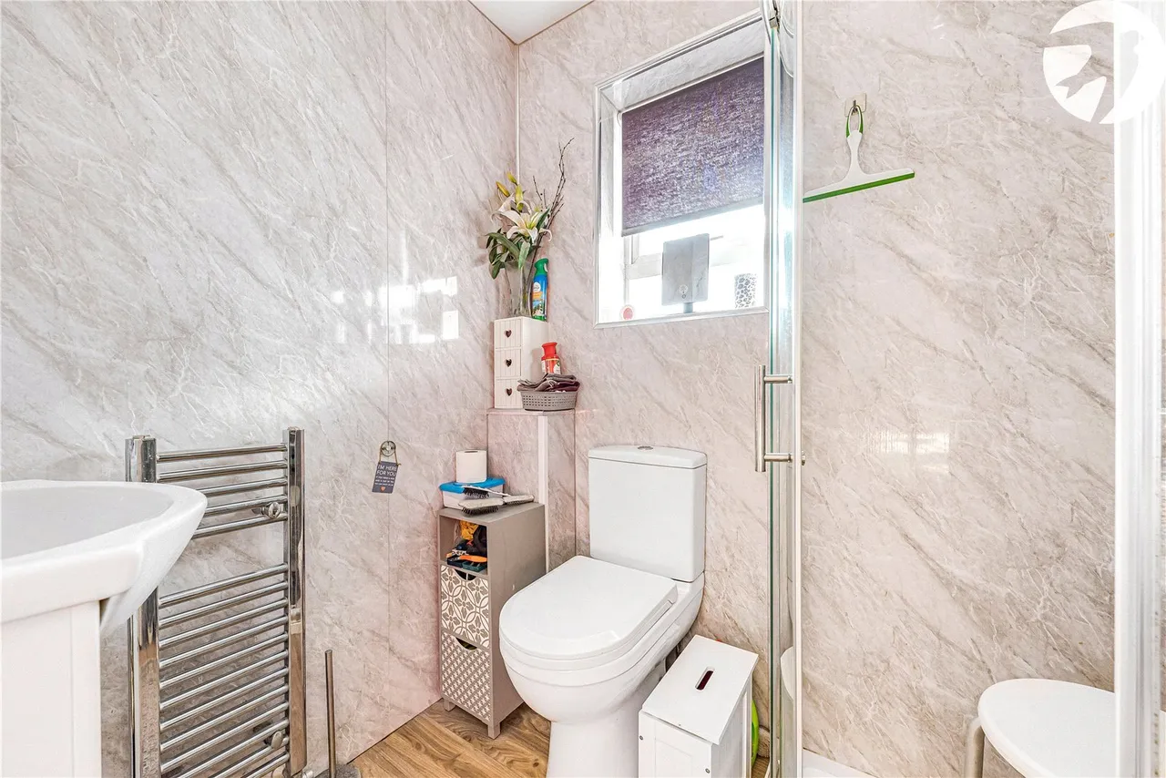Pentstemon Drive, Swanscombe, DA10, photo 7