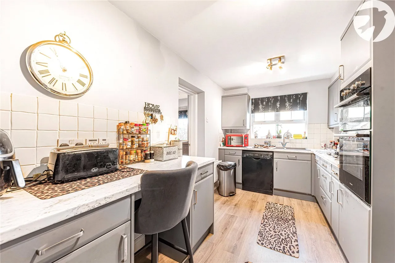 Pentstemon Drive, Swanscombe, DA10, photo 3