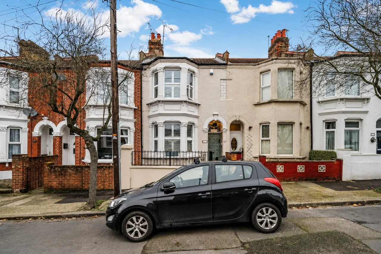4 bed house for sale — Wernbrook Street, SE18
