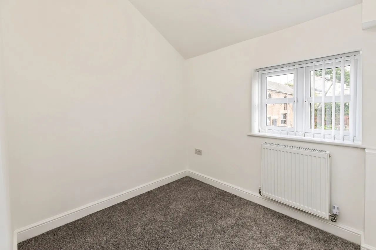 Thornton Green Lane, Thornton-le-Moors, CH2, photo 15