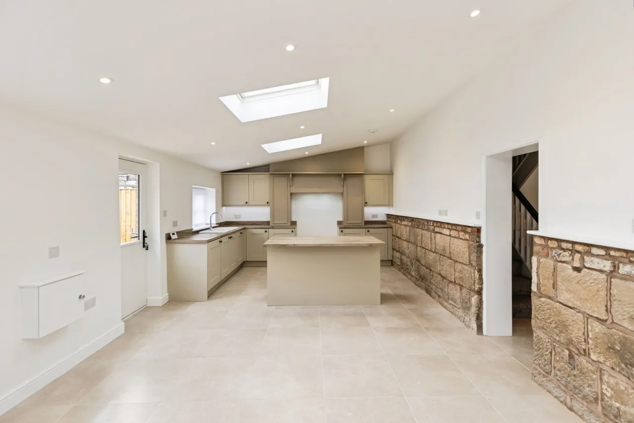Thornton Green Lane, Thornton-le-Moors, CH2, photo 12