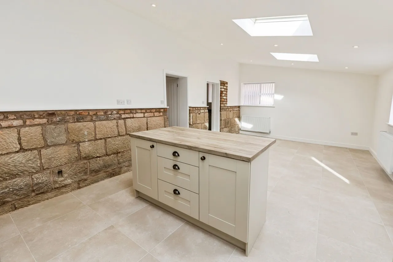 Thornton Green Lane, Thornton-le-Moors, CH2, photo 7