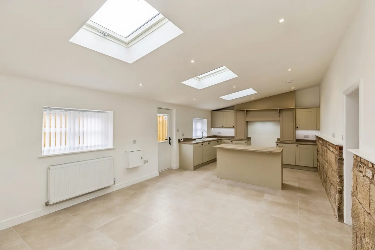 Thornton Green Lane, Thornton-le-Moors, CH2, photo 2