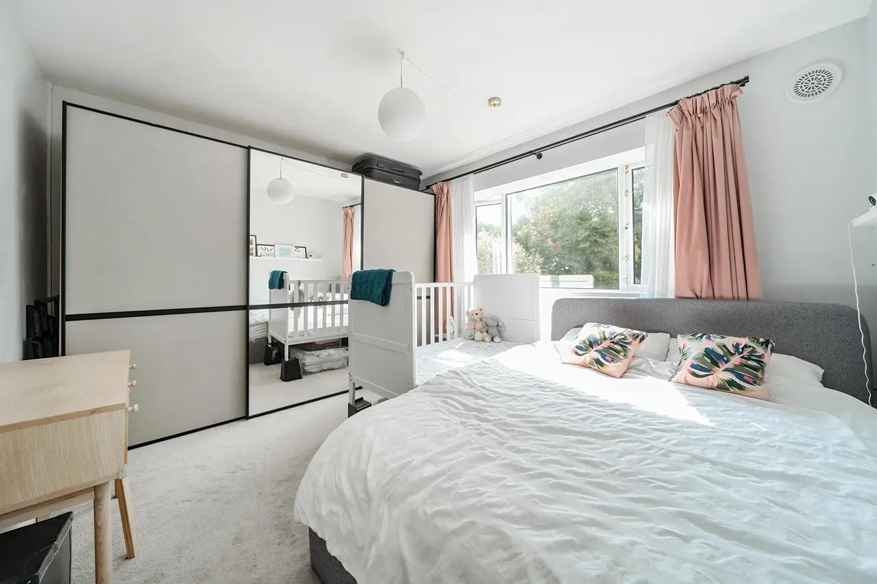 Warwick Road, London, N11, photo 8