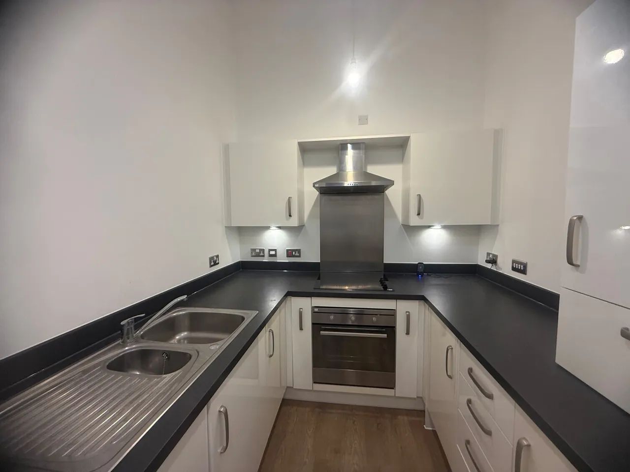 Southern Road, London, E13, photo 2