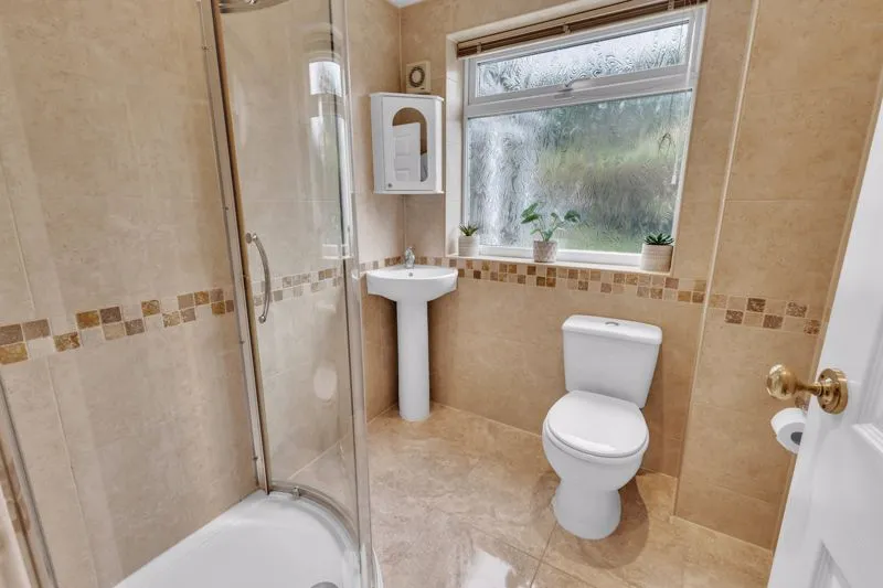 Longacres Drive Whitworth, Rochdale OL12 8JT, photo 10