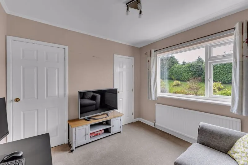 Longacres Drive Whitworth, Rochdale OL12 8JT, photo 18