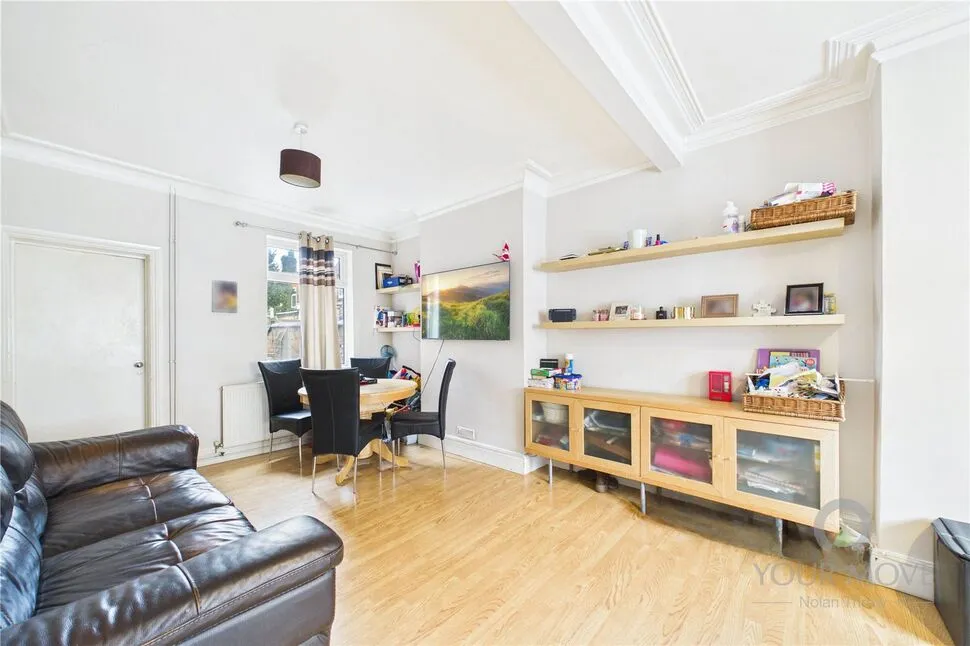 Cambridge Street, Semilong, Northampton, NN2, photo 2